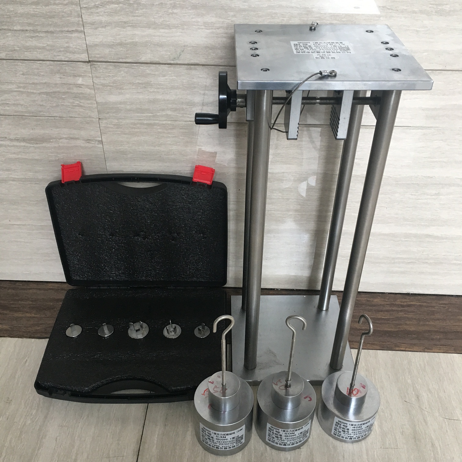 插座拔出力試驗(yàn)裝置